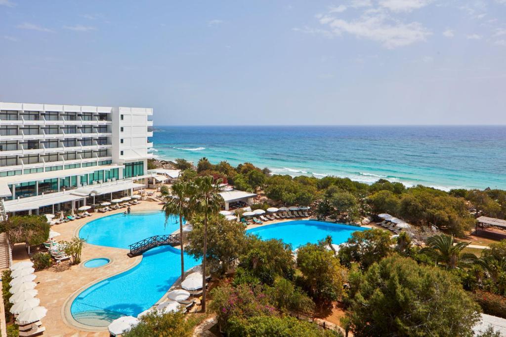 Провести отпуск теперь можно и на Кипре!
